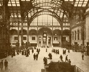 Central Hall, Pennsylvania Station, New York Pennsylvania Railroad Company, 1930. af Unbekannt