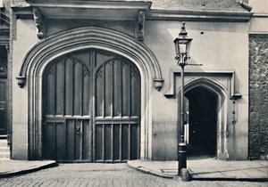 Charterhus. Yderside af Entrance Gateway, 1925 af Unbekannt