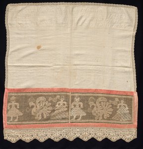 Klæd med kant af kvindefigurer og påfugle, 1700-1900-tallet. af Unbekannt