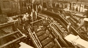 Konstruktion af rulletrapper ved Bank Station, London, c1930. af Unbekannt