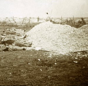 Døde kroppe, Souain, Nordfrankrig, september 1915 af Unbekannt