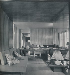 Skrivebord i soveværelse-stue, 1942. af Unbekannt