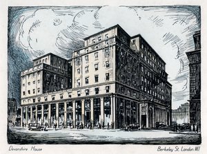 Devonshire House, Berkeley Street, London, c1910-1929 af Unbekannt