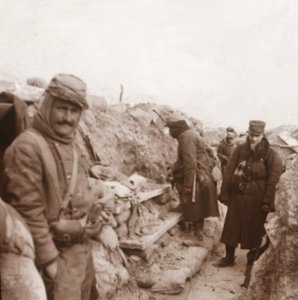Franske soldater i skyttegravene, Perthes, Nordfrankrig, c1914-c1918 af Unbekannt