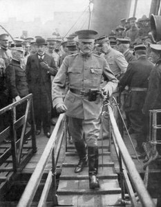 General John Joseph Black Jack Pershing ankommer til Boulogne, juni 1917, 1926 af Unbekannt