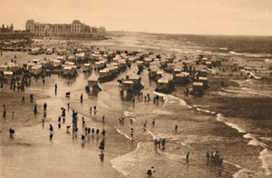 Generelt syn på Stranden ved Bath-tid, c1928 af Unbekannt