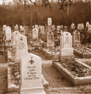 Tysk kirkegård, Carlepont, Nordfrankrig, c1914-c1918 af Unbekannt