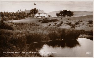 Gleneagles Hotel, The Club House & The Deuk Dubs, c1930 af Unbekannt