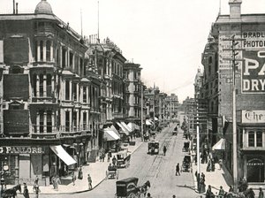 Grant Avenue ser mod nord fra Market Street, San Francisco, USA, 1895. af Unbekannt