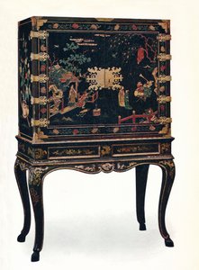 Indridset lakeret kabinet, c1680, 1910. af Unbekannt