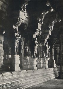Interiør af et hinduistisk tempel, Ceylon, 1926 af Unbekannt
