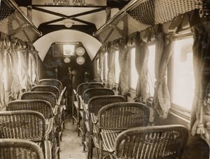 Interiør af et passagerfly udstyret med Napier-motorer, c 1920