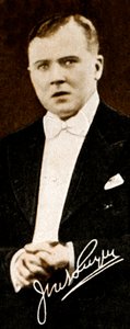 John Wesley Vivian Jack Payne 1899-1969, britisk dansemusik bandleder, 1935 af Unbekannt