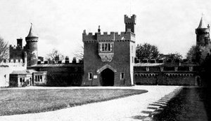 Killyleagh Castle gårdhave, Killyleagh, County Down, Nordirland, begyndelsen af det 20. århundrede af Unbekannt
