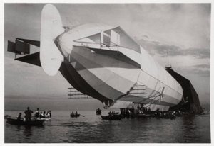 LZ 6 går ind i en flydende bøjle, Halle, Tyskland, c1909-1910 1933 af Unbekannt