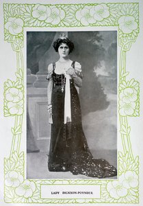 Lady Dickson-Poynder, 1901 af Unbekannt