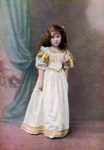 Lady Elizabeth Bowes-Lyon, seks år gammel, 1906-1907 1923 af Unbekannt