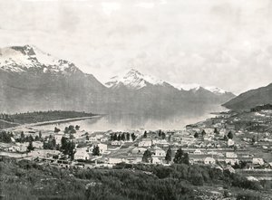 Lake Wakatipu og bjergene, Queenstown, New Zealand, 1895. af Unbekannt