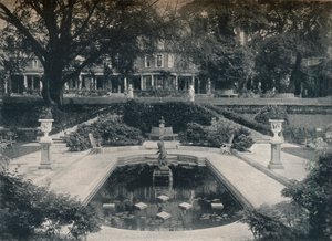Lily Basin og West Front, The Hill, Hampstead Heath, c1900 af Unbekannt