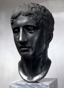 Marmorhoved af Doryphoros romersk kopi efter original af Polykleitos, c450-c440 f.Kr. af Unbekannt