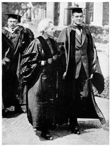 Marie Curie, polskfødt fransk fysiker i 1921. af Unbekannt