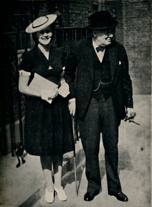 Mary Churchill og hendes far, c1945. af Unbekannt