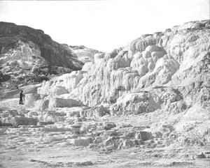 Minerva Terrace, Yellowstone Park, USA, c1900. af Unbekannt