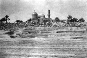 Moske og kirkegård nær Bagdad, 1918 af Unbekannt