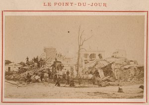 Paris kommune (1871): udsigt over ruinerne i Point-du-Jour-distriktet i Paris i maj 1871. Foto af Pierre Pepetit. Tryk på pap, Dim. 9x5,4 cm af Unbekannt