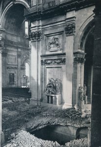North Transept af St. Pauls Cathedral efter bombning, 1941 af Unbekannt