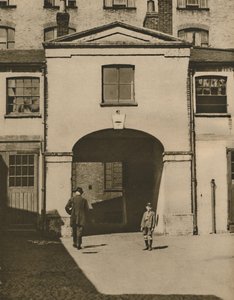 Old Mews sagde at have været Iron Dukes Stables i Knightsbridge, c1935. af Unbekannt