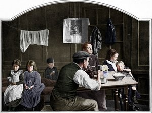 Gammelt værelse i Slumland, London, c1900 1901 af Unbekannt