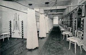 En af de rummelige motionshaller, c1898 af Unbekannt