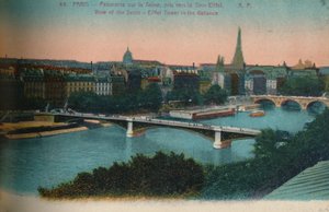 Panorama over Seinen med Eiffeltårnet i det fjerne, Paris, c1920 af Unbekannt