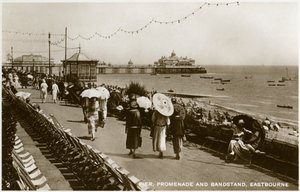 Mole, promenade og tribune, Eastbourne, Sussex, c1920