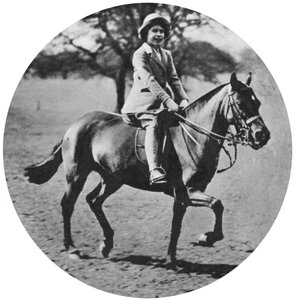 Prinsesse Elizabeth til hest, Windsor Great Park, 1935, 1937 af Unbekannt