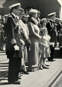 Queen Mary tager afsted for at besøge Canada, 1939, 1951. af Unbekannt