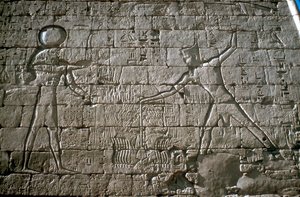 Ramses III slår sine fjender foran Amun-Ra, Mortuary Temple, Medinet Habu, Egypten, c12. århundrede f.Kr. af Unbekannt