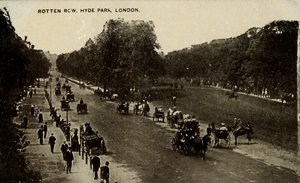 Rotten Row, Hyde Park, London, slutningen af det 19.-begyndelsen af det 20. århundrede. af Unbekannt