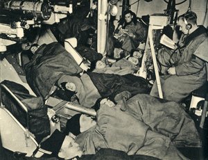 Royal Marines sover i våbenhuset på et krigsskib, Anden Verdenskrig, c1939-c1943 1944. af Unbekannt