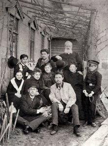 Russisk forfatter Anton Tjekhov med familie og venner, 1890 af Unbekannt