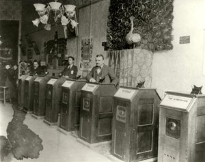San Francisco Parlor med kinetoskoper, 1894-1895 af Unbekannt