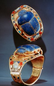 Scarab armbånd fra Tutankhamons grav, 1300-tallet f.Kr af Unbekannt