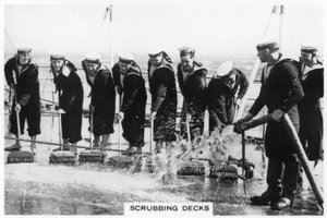 Skrubning af dækket ombord på HMS Nelson, 1937 af Unbekannt