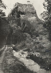 Sigiri set fra syd, 1926 af Unbekannt