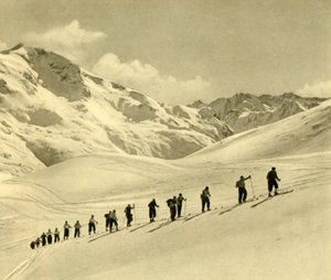 Skiundervisning, Arlberg, Østrig, c1935. af Unbekannt