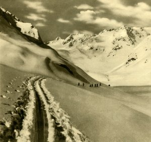 Skiløb på Alpeiner Ferner-gletsjeren i Stubai-alperne, Østrig, c1935. af Unbekannt
