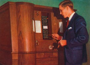 Spilleautomat, der spiller bridge, 1938 af Unbekannt