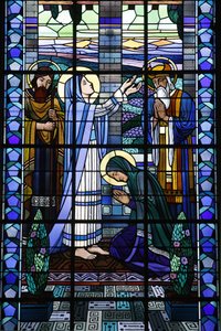 Glasmaleri i Notre Dame du Rosaire katolske kirke: Visitation, Saint-Ouen, Frankrig af Unbekannt