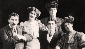 The Dare Family, begyndelsen af det 20. århundrede af Unbekannt